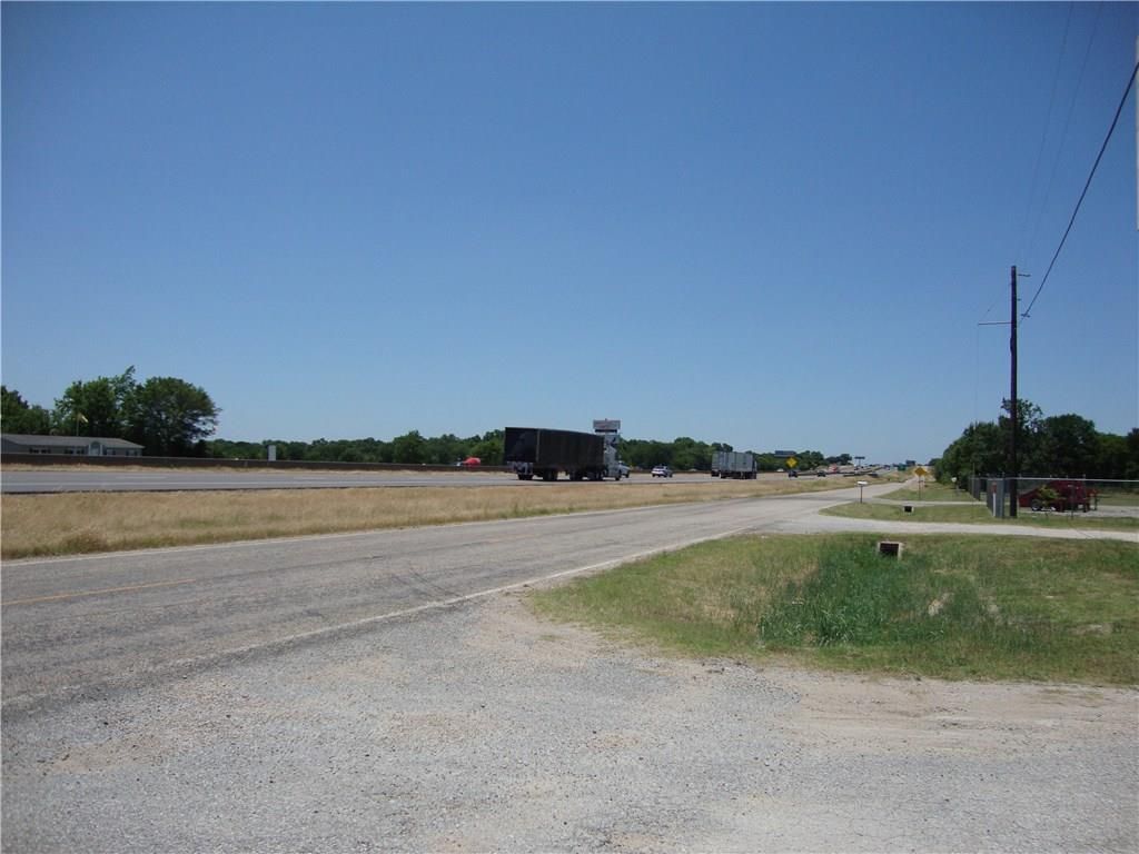 2014 Interstate Highway 30 W, Greenville, TX 75402